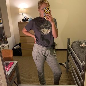 Zipper pocket joggers